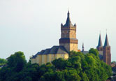 Blick vom Riesenrad auf Schwanenburg und Stiftskirche